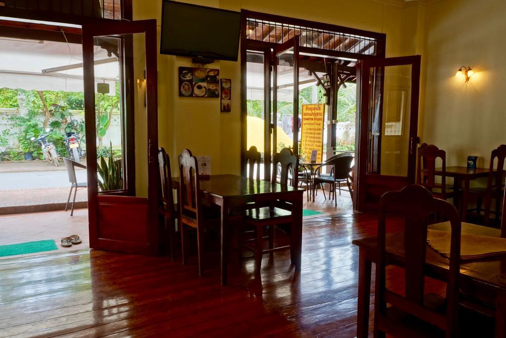Rimvang Guesthouse 琅勃拉邦 外观 照片