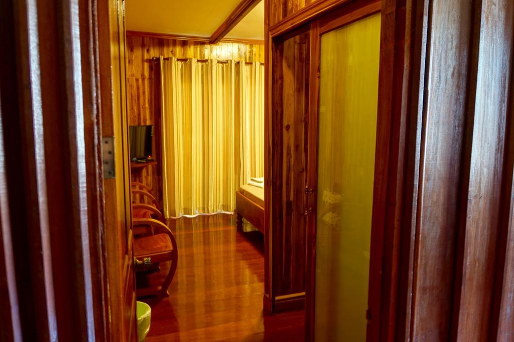 Rimvang Guesthouse 琅勃拉邦 外观 照片